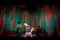 「羽州の狐」より。（撮影：岸隆子）