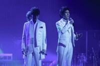 「LE VELVETS CONCERT TOUR 2024 VIVERE～彩りの未来へ～」より。