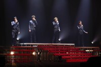 「LE VELVETS CONCERT TOUR 2024 VIVERE～彩りの未来へ～」より。