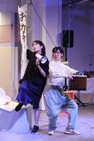 明日のアー本公演 vol.10「整理と整頓と」より。（撮影：明田川志保）