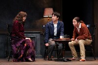 M＆O playsプロデュース「峠の我が家」より。（撮影：宮川舞子）