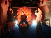 MAO WORKS「海で顔を洗うと」より。