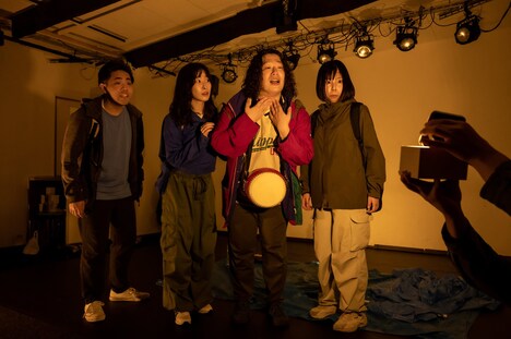 優しい劇団「歌っておくれよ、マウンテン」より。（撮影：あき）