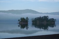 十和田湖の朝。早朝は天体に住んでいることを思い出します。