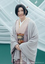 加納幸和扮する佳朱弥。