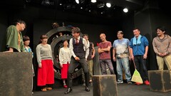 あなたが今現在、生きてそこにいる事に感謝したいから…MCR30周年記念公演「ガラクタ」開幕