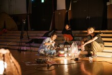 バストリオ「Holy cow／わたしたちは一度しかない」より。（Photo by manami tanaka）