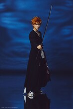 木原瑠生扮する⿊崎⼀護。