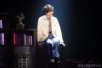 太田基裕扮するアルヴィン。（撮影：田中亜紀）