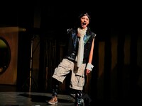 「セツアンの善人」より。（撮影：細野晋司）