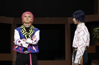 「『カリスマ de ステージ LIVE』～集まれ！カリスマ文化祭！～」より。（撮影：小境勝巳）