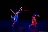 平山素子×笠井叡「『フーガの技法』を踊る」より。(c)大洞博靖