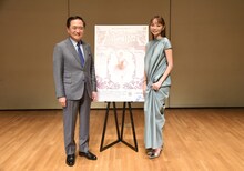 左から黒岩祐治神奈川県知事、上野水香。