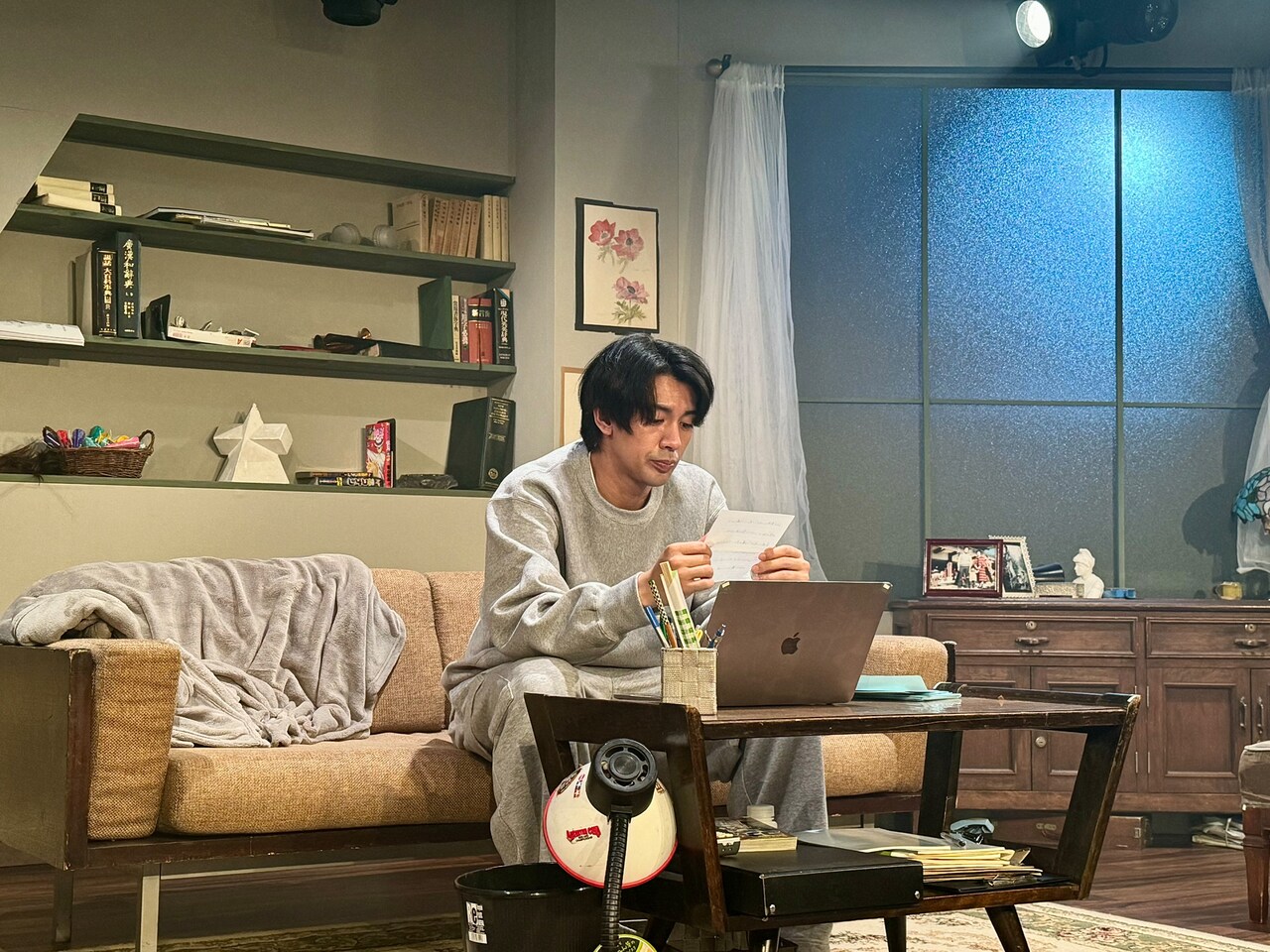 記憶を失った男が翻弄され…劇団チャイ。「HIDEOUT」本日開幕、古谷大和「最後まで向き合いたい」