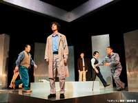 「ロボット」より。（撮影：細野晋司）