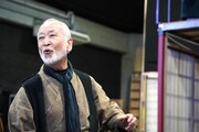 「天保十二年のシェイクスピア」稽古より、木場勝己演じる隊長。