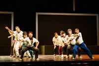 なにげに文士劇2024 旗揚げ公演「放課後」より。（撮影：西木義和）