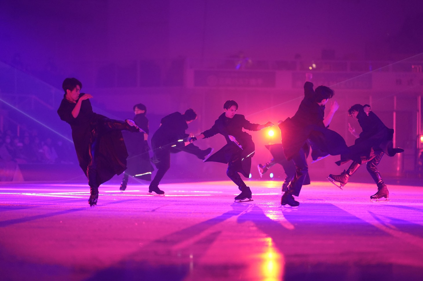 「滑走屋」過去公演より。(c)Shutterz