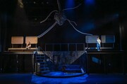 果てとチーク 第8回本公演「害悪」より。(撮影:上野哲太郎)