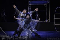 メニコン シアターAoi芸術監督作品 子どものための舞台作品「ひかりとかげ」より。