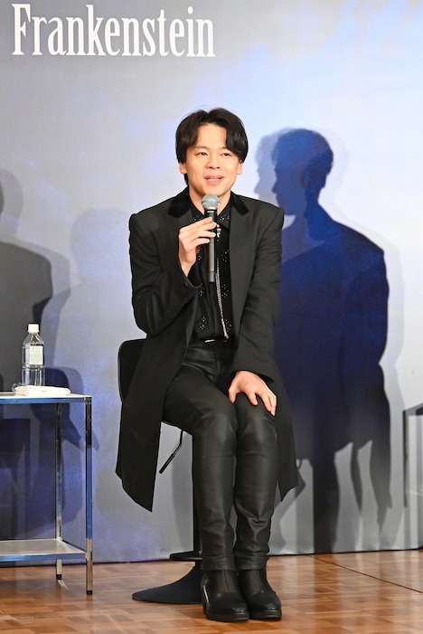 ミュージカル「フランケンシュタイン」製作発表記者会見より、中川晃教。