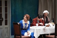 「白衛軍 The White Guard」より。