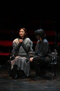 サラダボール公演「生きろ、トレープレフ」より。（撮影：冨岡誠）