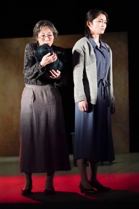 舞台「血の婚礼」より。（撮影；田中亜紀）