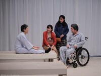 劇団普通「病室」より。