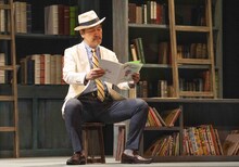 演劇集団キャラメルボックス2024 クリスマスツアー「ミスター・ムーンライト」より。(c)引地信彦