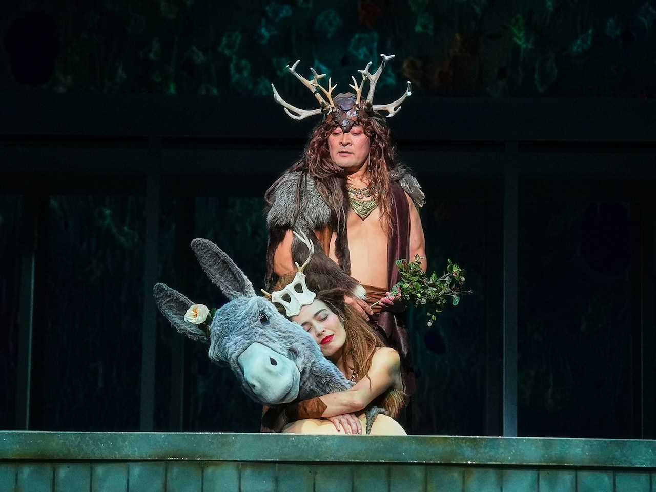 彩の国さいたま芸術劇場開館30周年特別企画「夏の夜の夢」スタート、舞台写真が到着