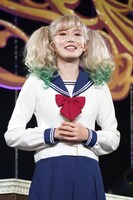 舞台「かげきしょうじょ!!」第2章の囲み取材より、渡辺さらさ役の志田音々。