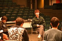 コクーン アクターズ スタジオ稽古より、杉原邦生。