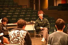 コクーン アクターズ スタジオ稽古より、杉原邦生。