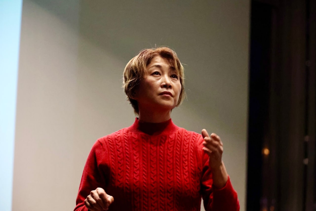 スヌーヌーの年の瀬公演「海まで100年」象の鼻テラスで幕開け