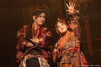 「演劇【推しの子】2.5次元舞台編」公開ゲネプロより、劇中劇 舞台「東京ブレイド」の様子。