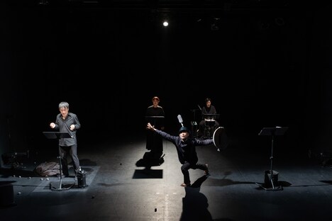 OOAK#3「アカルナイの人々」より。（撮影：金サジ）