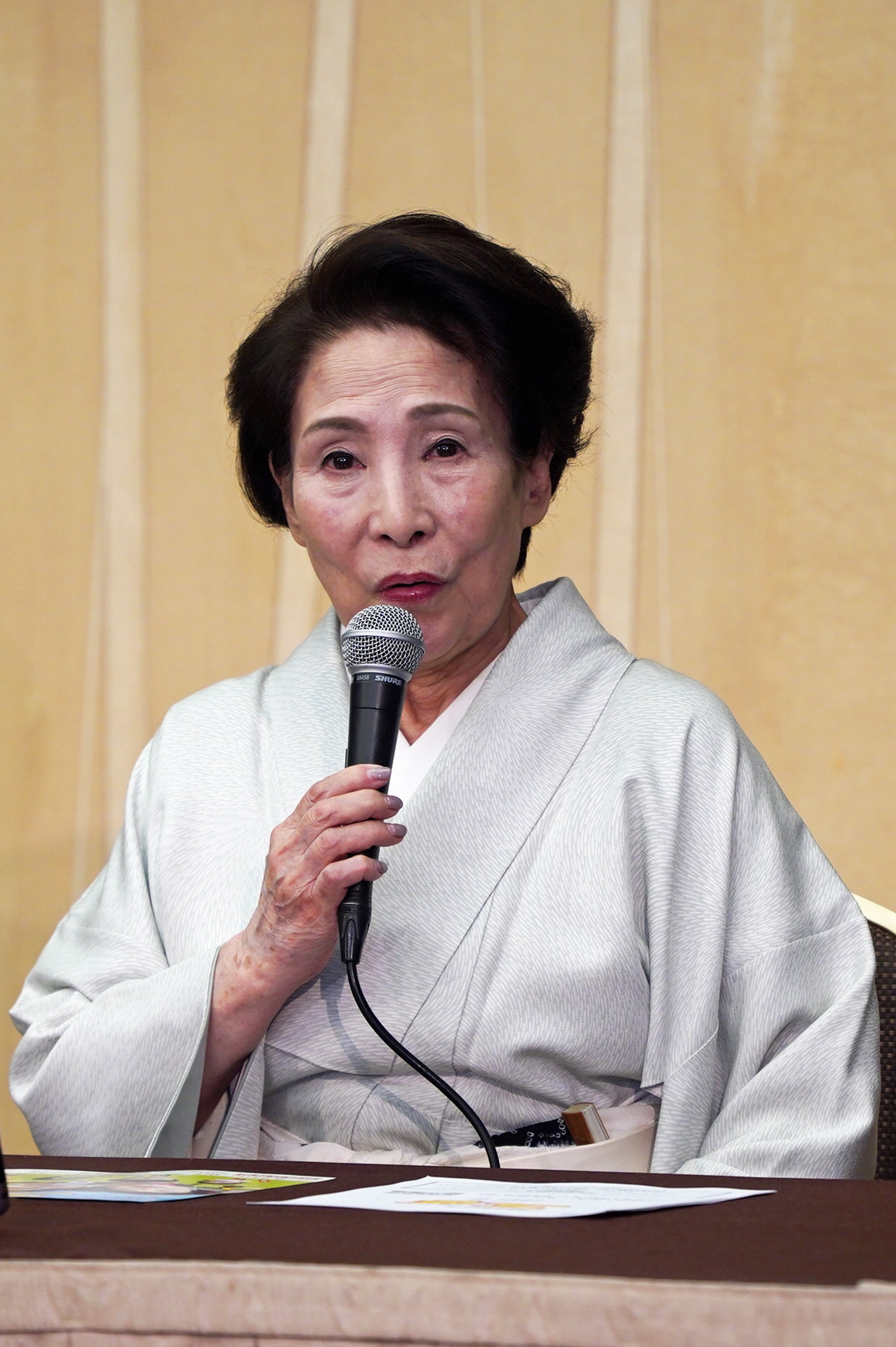 波乃久里子