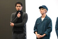 左から佐伯大地、中山咲月。