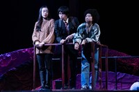 シアタートラム・ネクストジェネレーション vol.16 -演劇- くによし組「ケレン・ヘラー」より。（撮影：月館森）