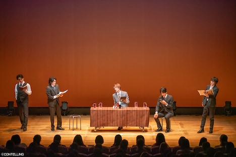 「コメディ朗読劇CONTELLING『とりあえずウーロン茶』（俳優編）」より。