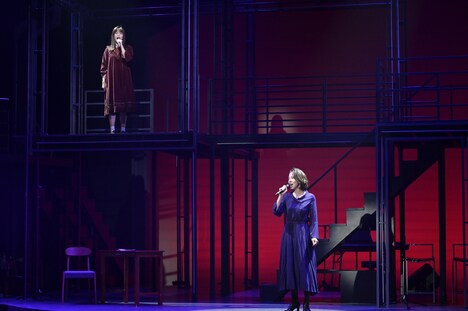 「Songwriters' SHOWCASE」より、田村芽実（上）、霧矢大夢（下）。