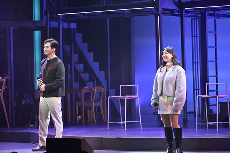 「Songwriters' SHOWCASE」より、左からイ・チュンジュ、チェ・ナヘ。