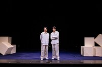 言式「或いは、ほら」より。（撮影：小境勝巳）(c)言式