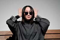 劇団あはひ 新作公演「愛し合えない」より。（撮影：佐々木萌）