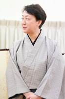 令和七年 正月公演「おちか奮闘記」取材会の様子。河合雪之丞。