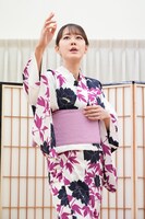 令和七年 正月公演「おちか奮闘記」取材会の様子。丘みどり。