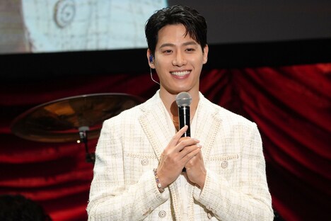 「韓国ミュージカルライジングスター！キム・ソンシク コンサートと東京の休日に密着」より。