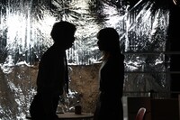 アガリスクエンターテイメント 二十周年記念興行 第1弾 第32回公演「二十歳の集い」より、「宇宙からの婚約者」。