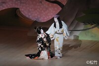 松竹創業百三十周年「壽 初春大歌舞伎」夜の部「二人椀久」より。